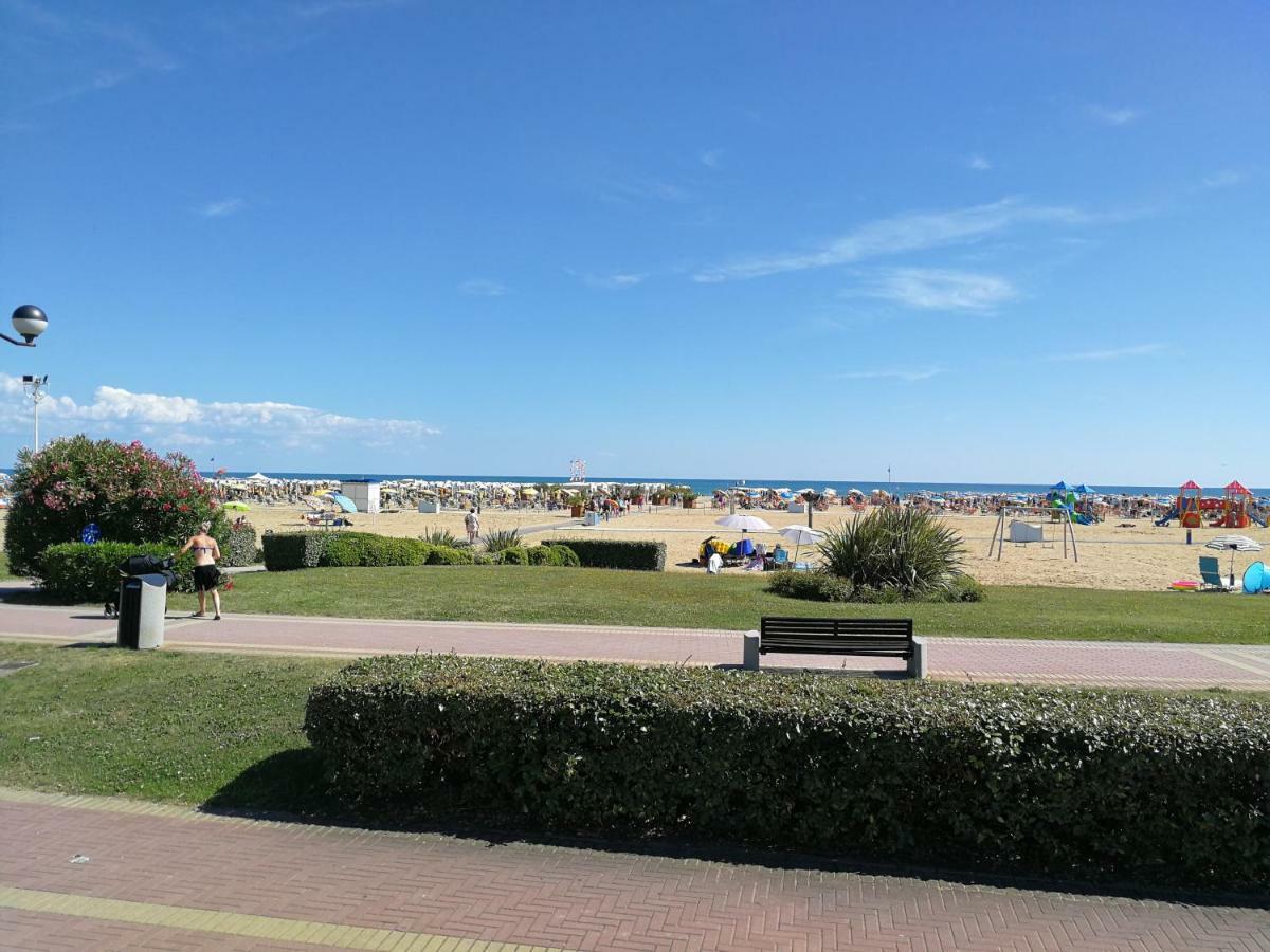 Condominio Moschettieri Bibione Exterior photo